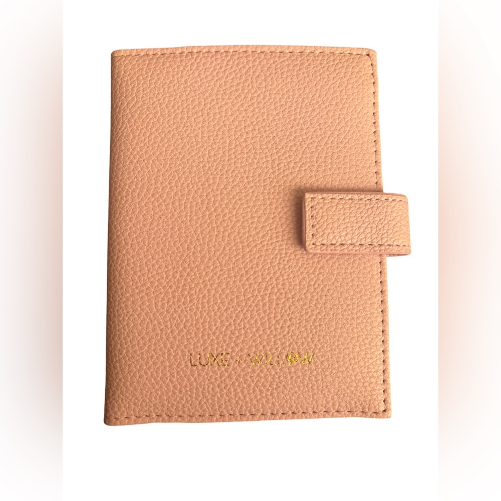 Luxe & Willow Passport Holder